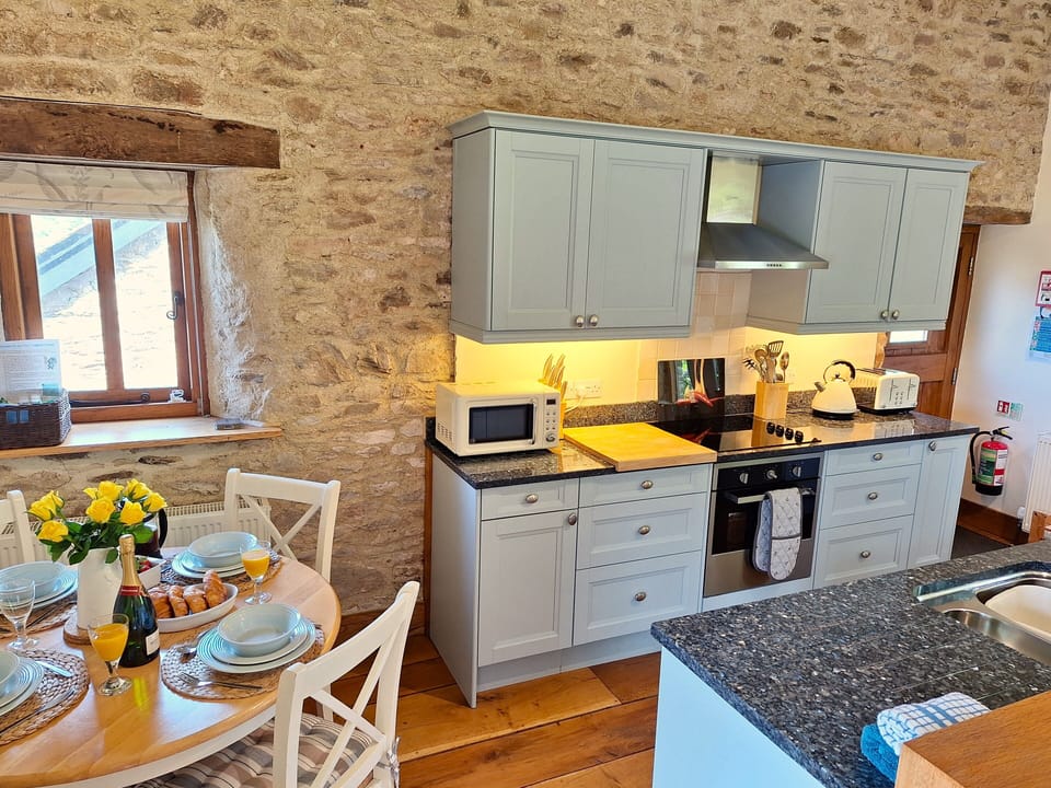 Feature full height stone wall
