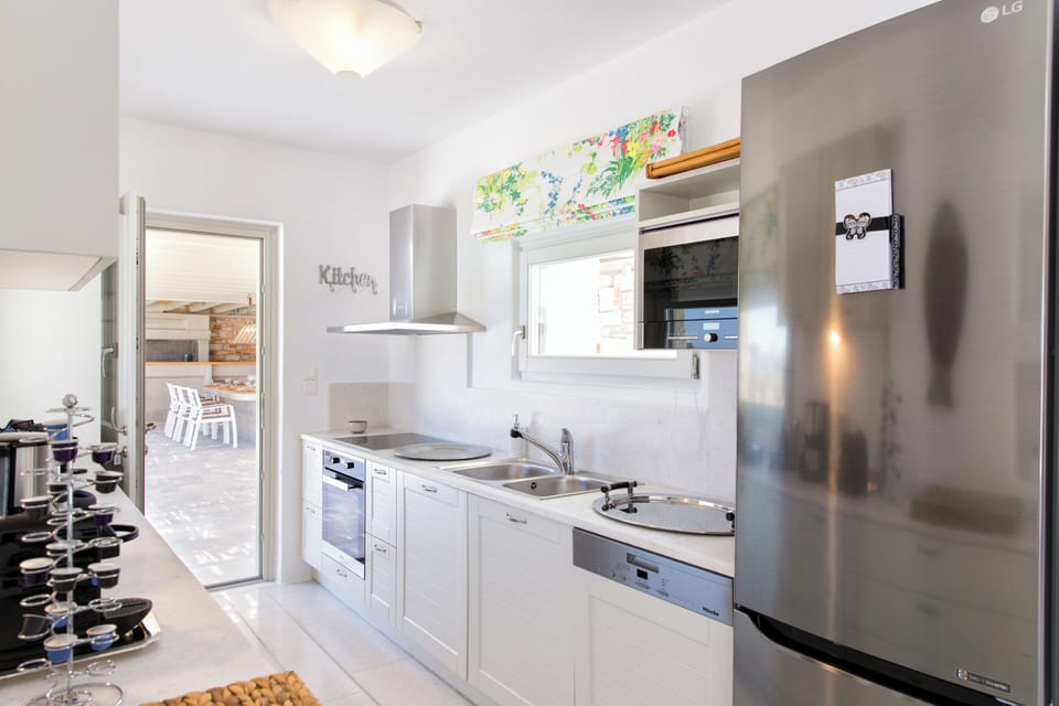 Well equipped kitchen