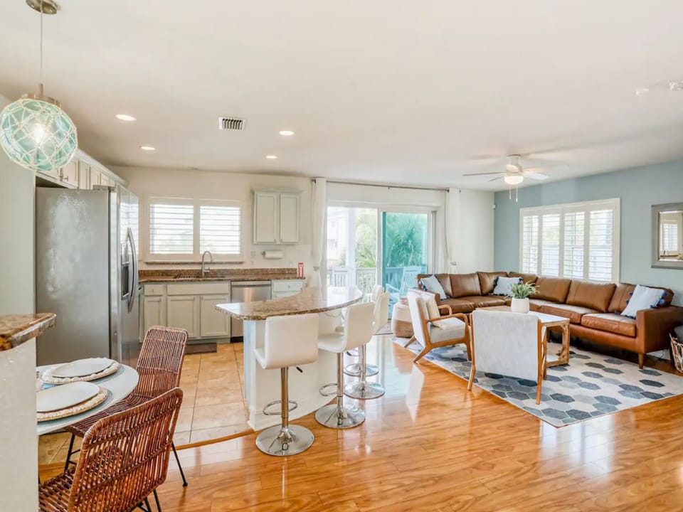 Spacious and Welcoming Layout