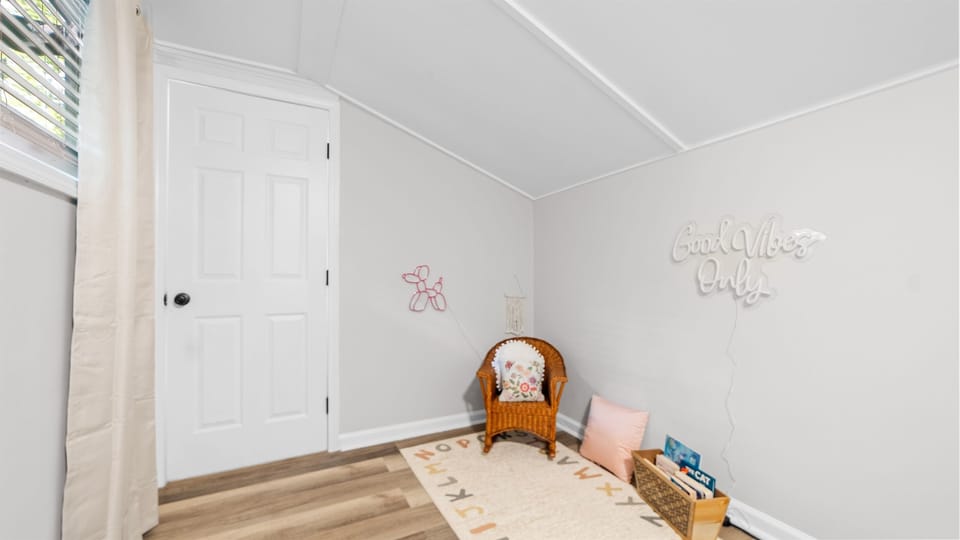 Small kids area to read 