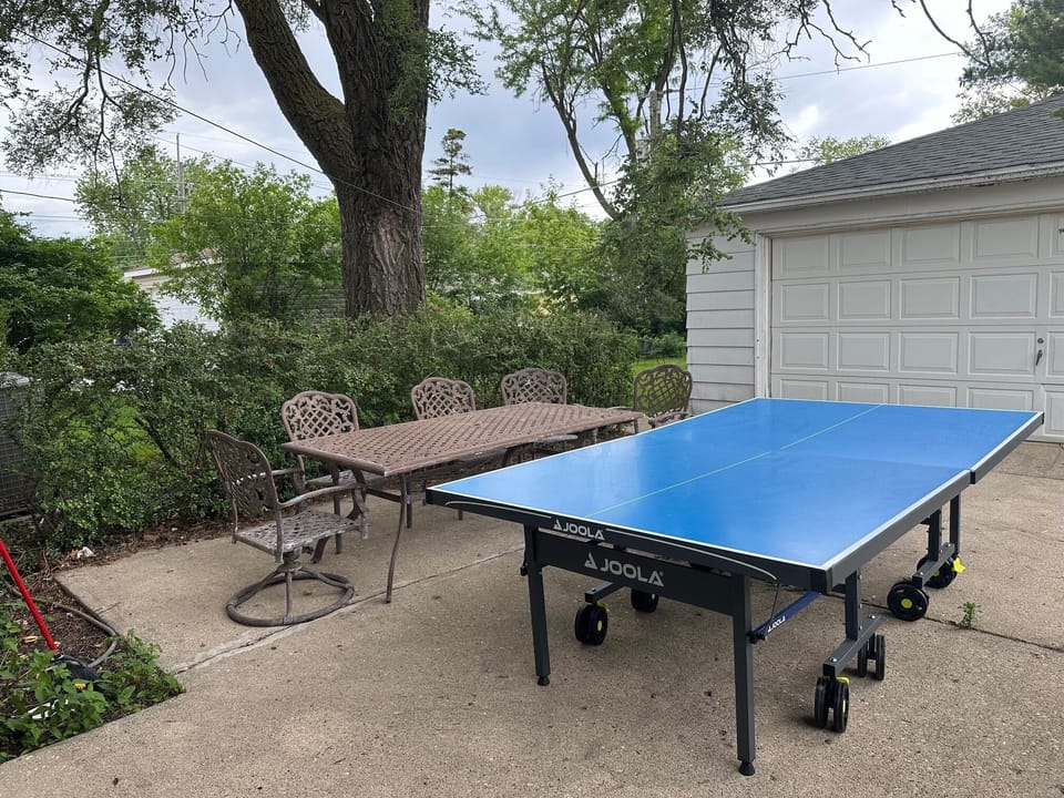 Out door sit and play