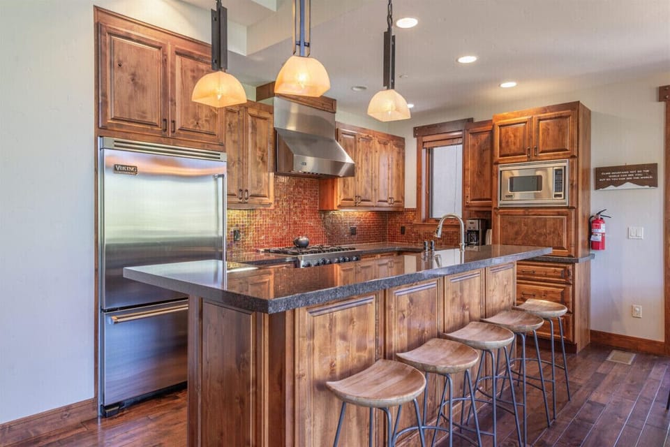 Chef`s kitchen is fully stocked!