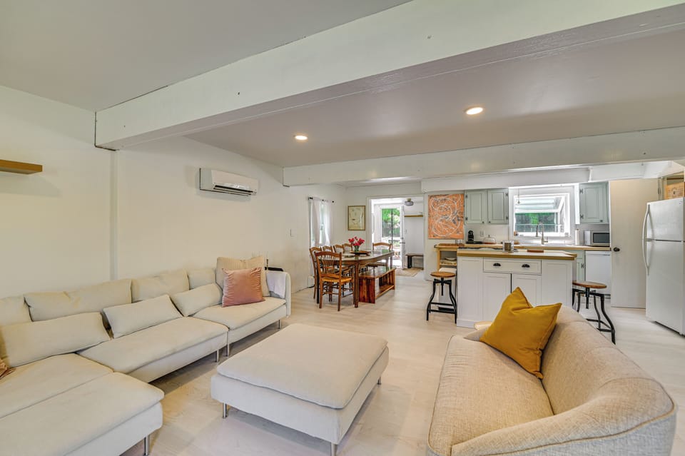 Acra Vacation Rental | 2BR | 1.5BA | Stairs Required | 2,000 Sq Ft