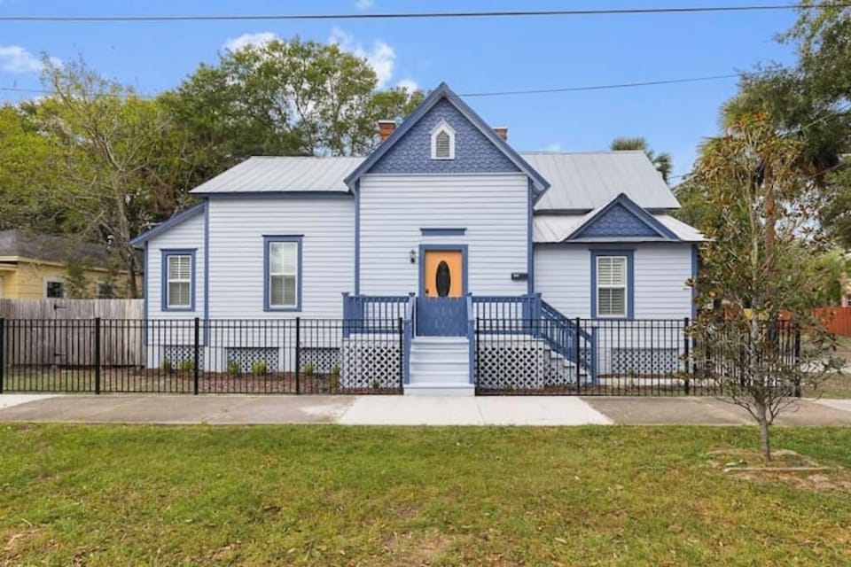 front of house, yard