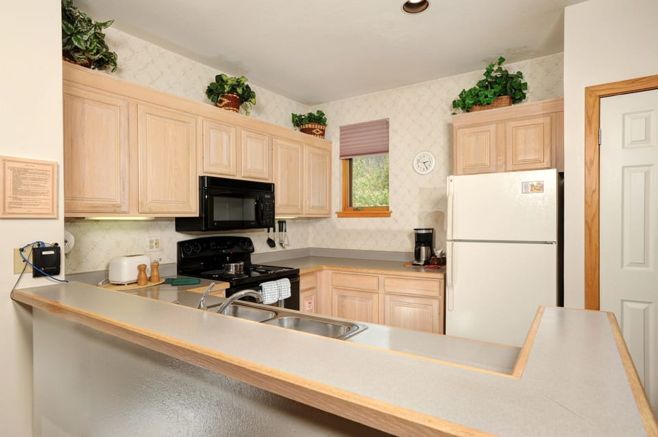 There is everything you need in the fully-equipped kitchen