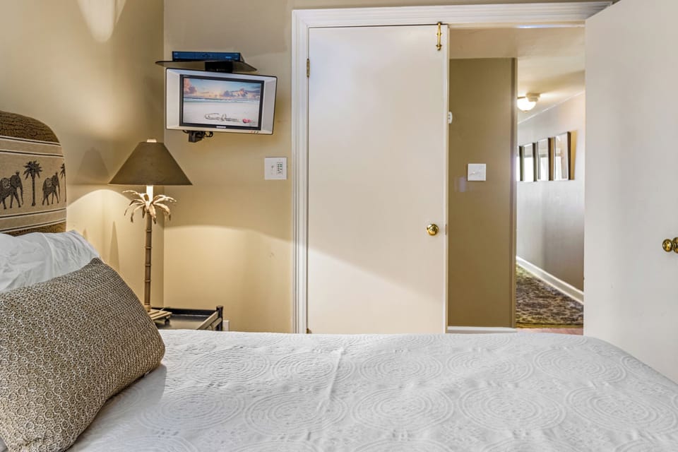 Third Bedroom - TV