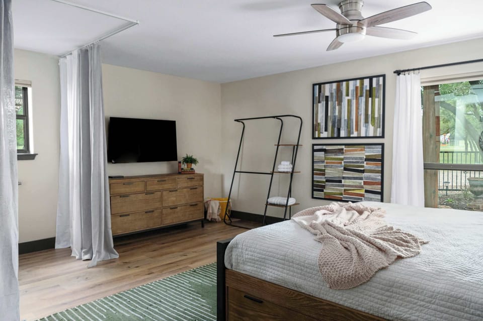 Accessible storage, room darkening shades (Exterior door ramps, wheelchair & shower chair available by request)