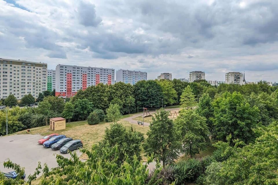 Enjoy easy access to the city's attractions from this well-located building. 