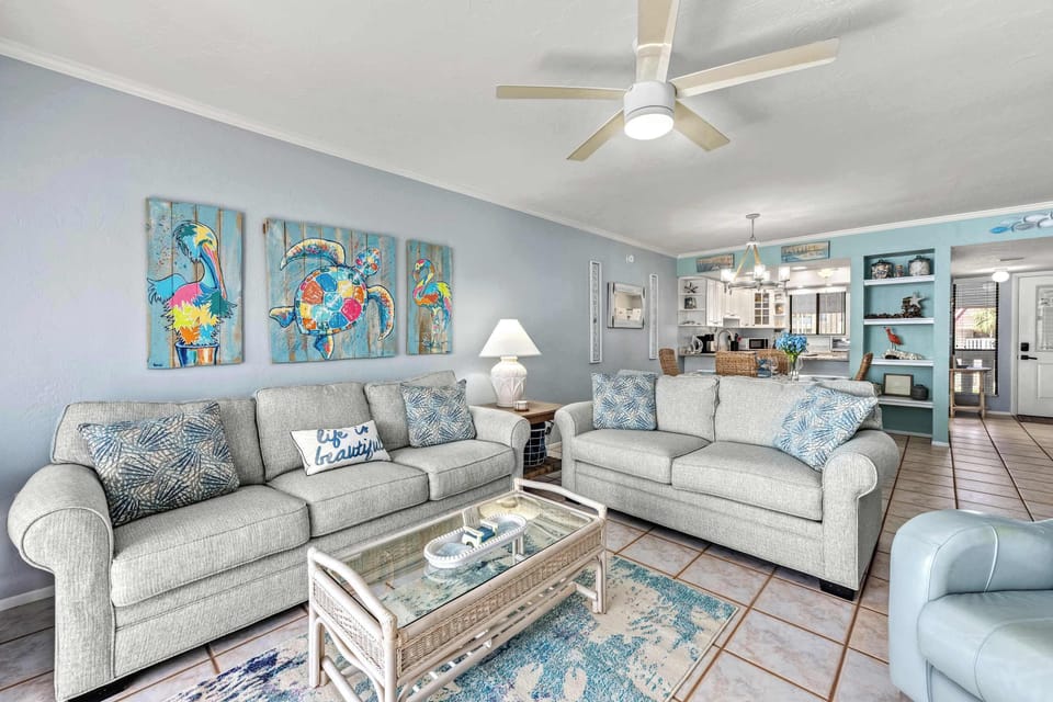 Bright & Breezy Living Room – Your Coastal Comfort Zone