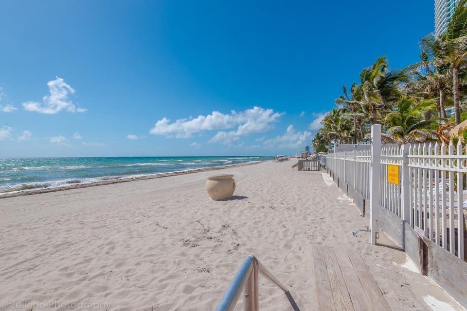 1 bed Monthly Rental on the Beach  Miami 5th floor (1797)
