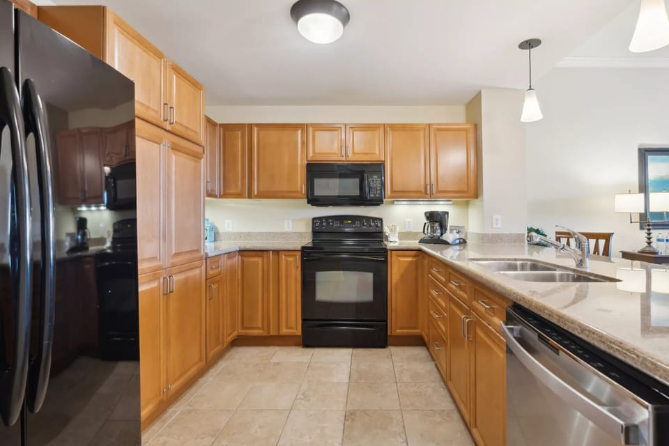 Indoors, Kitchen, Microwave, Oven, Lamp