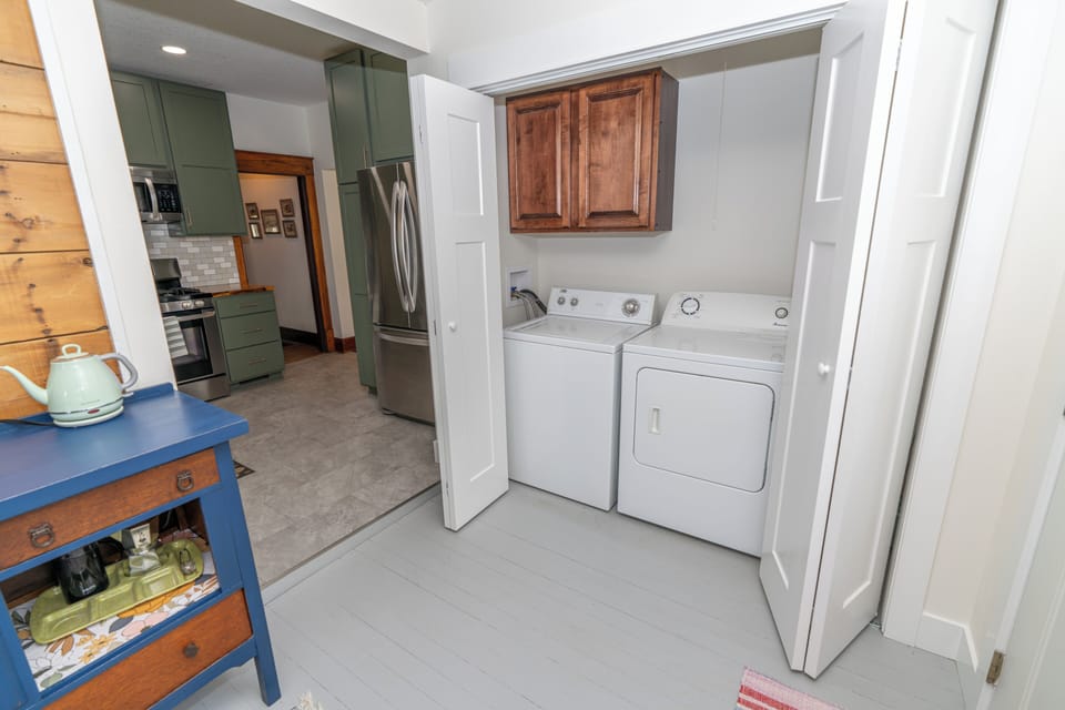 Full washer and dryer with laundry soap included