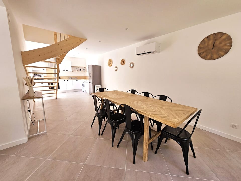 APT 2 Dining Room