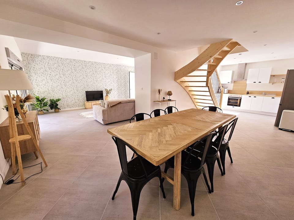 APT 2 Dining Room