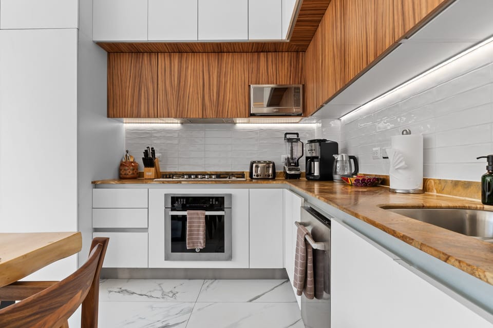 Kitchen - Full Equipped, Stove, Oven & Dishwasher