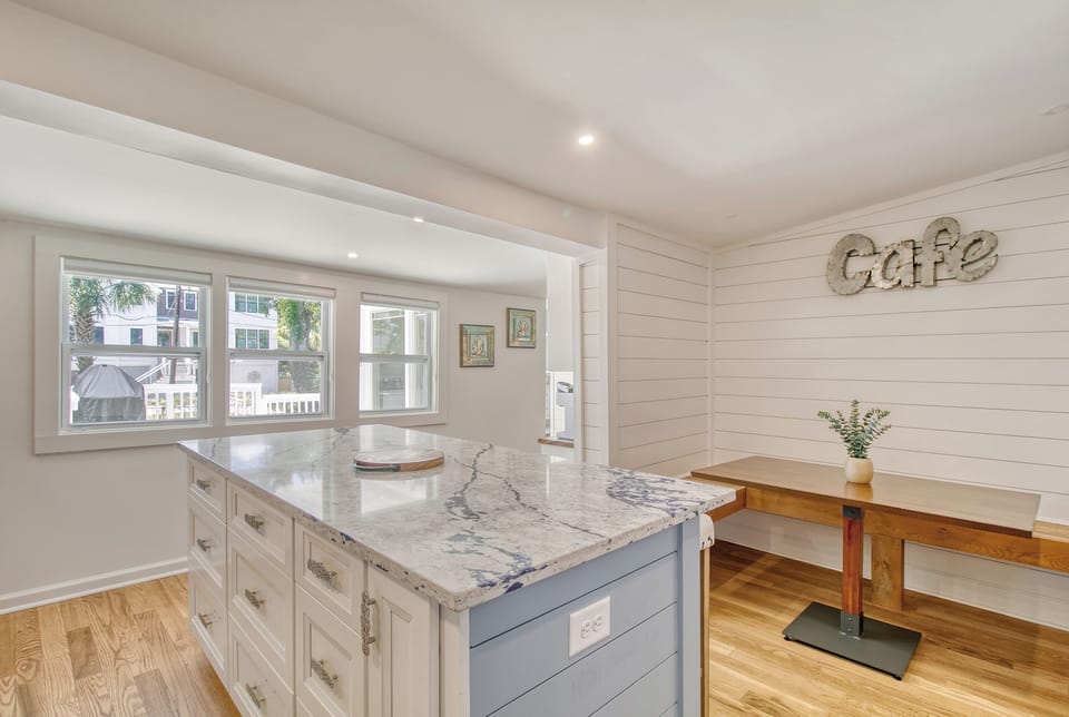 The kitchen also boats a dining space with built in benches.