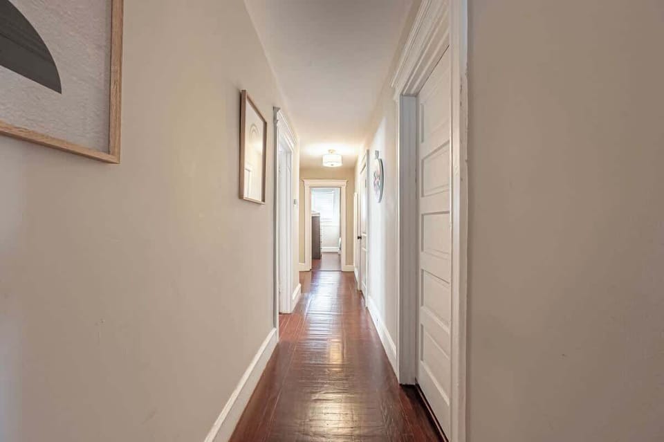 2nd level hallway