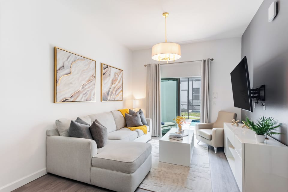 Welcome to Orlando Retreat!