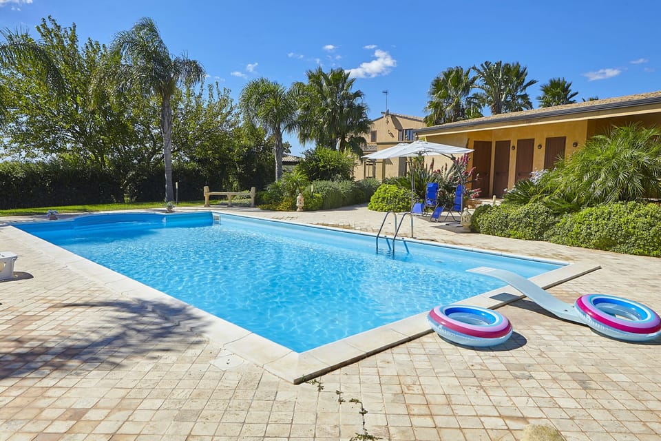 Holiday Home Swimming Pool