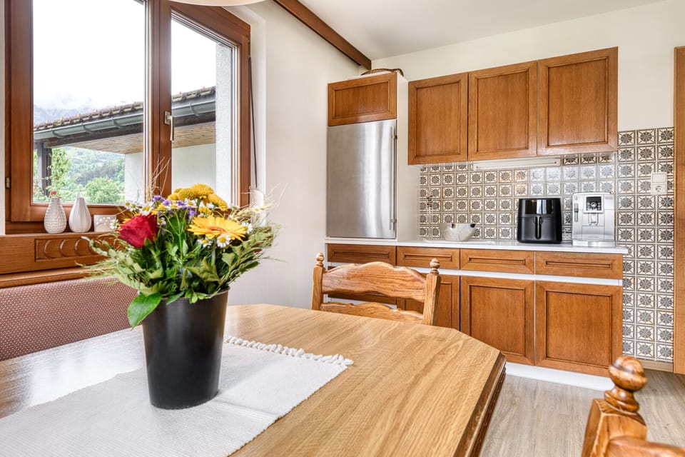 Kitchen at the Bergblick country house in Ludesch in Walgau.