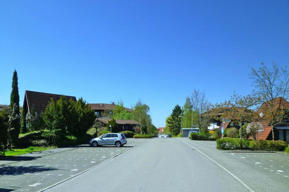 Immediate Surroundings [summer] (<1 km)