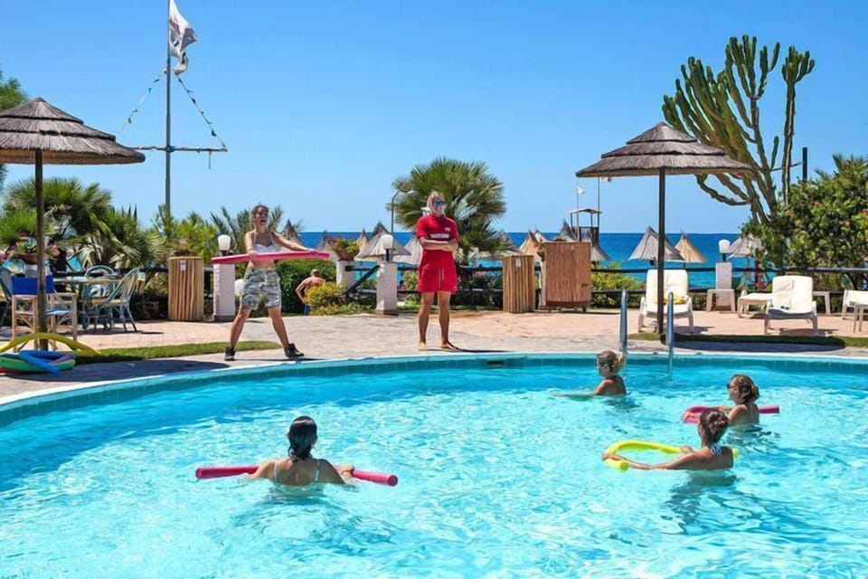 Holiday Home Swimming Pool