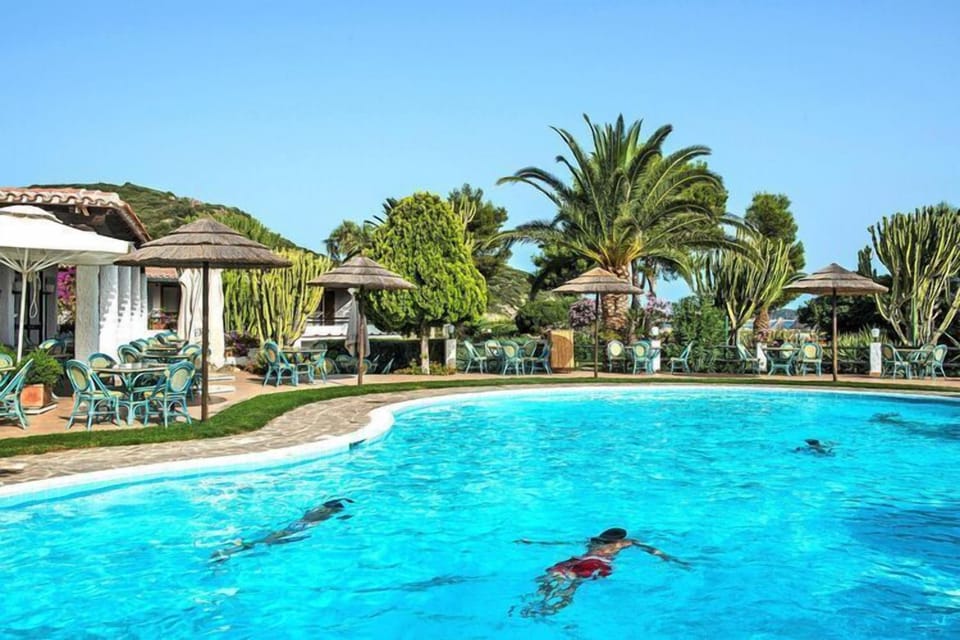 Holiday Home Swimming Pool
