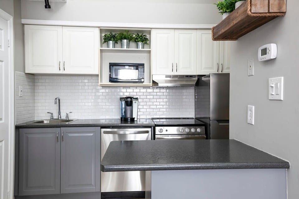Stainless steel appliances. Keurig, Kettle and Toaster provided. 