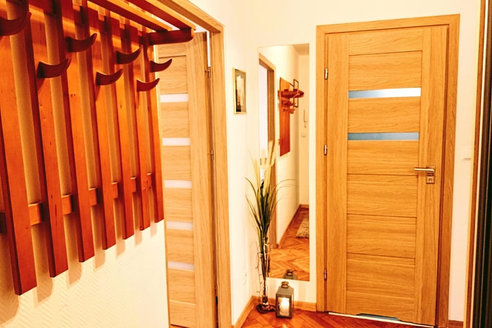 Entrance / Reception