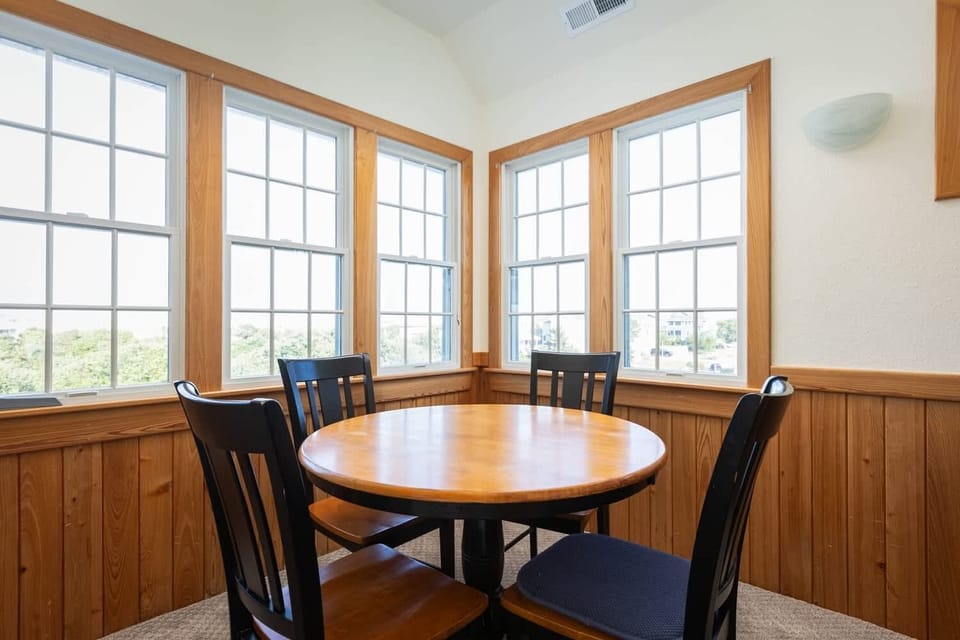 Top Level: Dedicated Workspace and Game Table