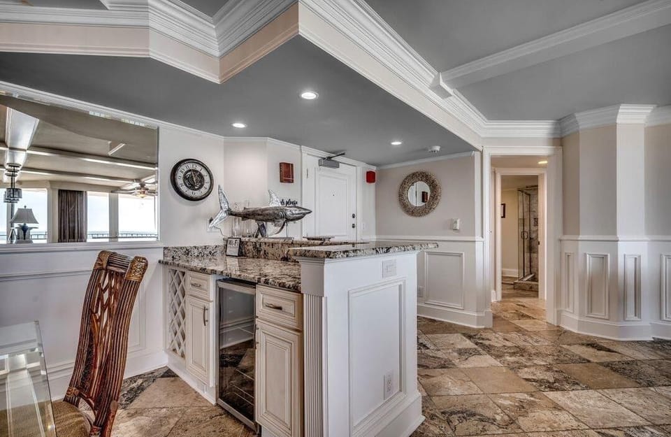 Wet bar