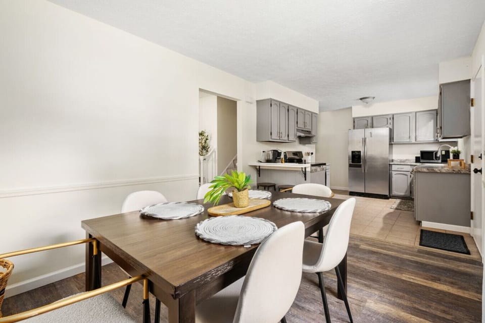 Dining Area Open to Kitchen