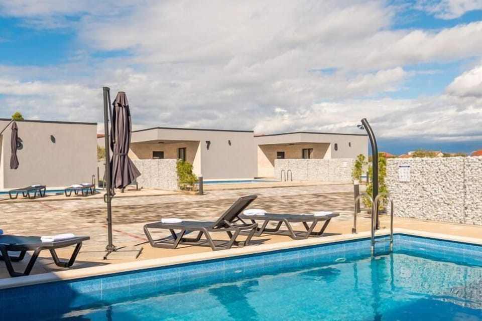 Holiday Home Swimming Pool