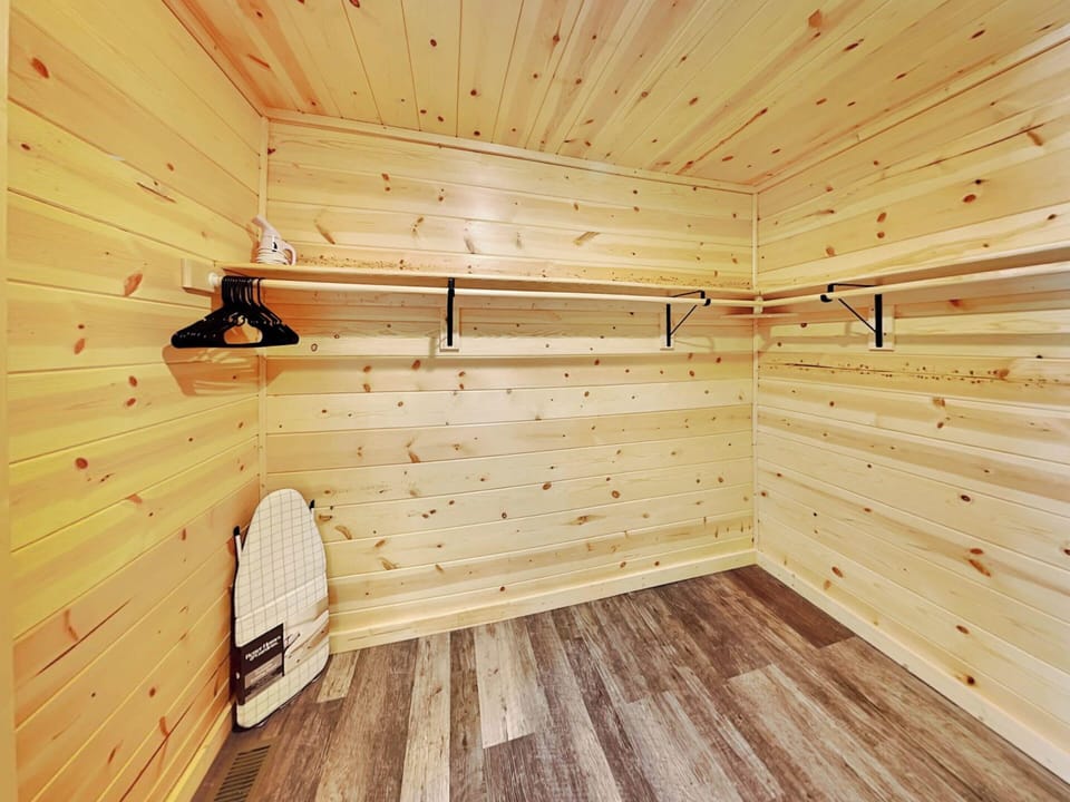 Primary Bedroom - Walk-In Closet