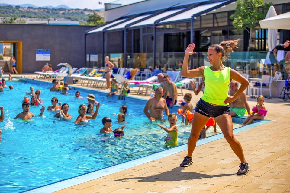 Holiday Home Swimming Pool