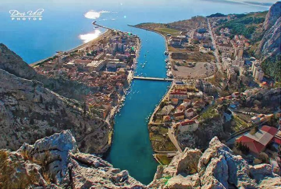 Nearby natural landmark