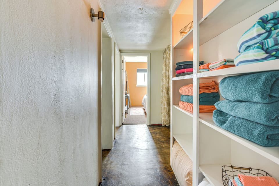 Hallway | Towels Provided