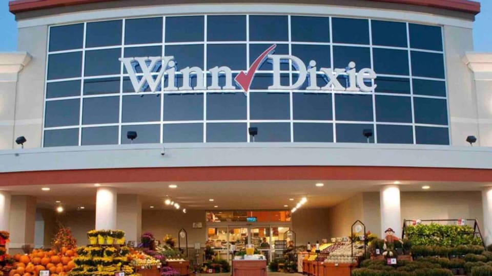 Market is in walking distance for your convenience