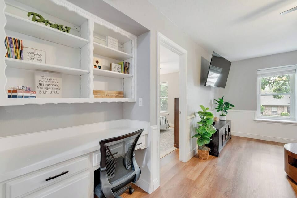 Workspace in gameroom upstairs