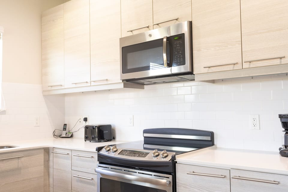 Indoors, Microwave, Oven, Kitchen, Cooktop