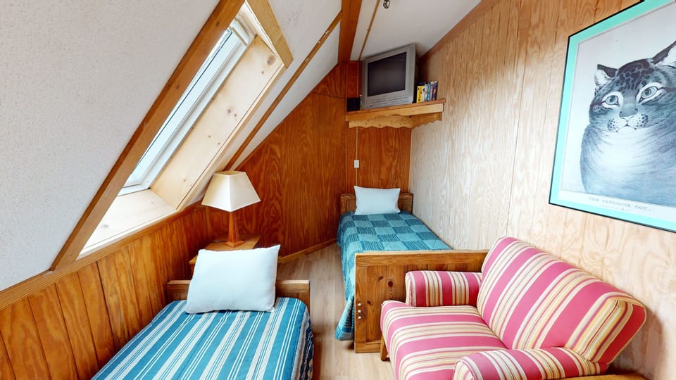 Indoors, Lamp, Screen, House, Loft