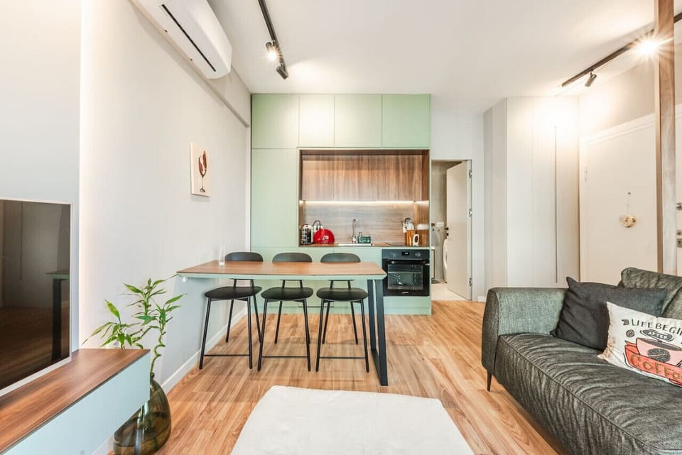 Fully-equipped kitchen