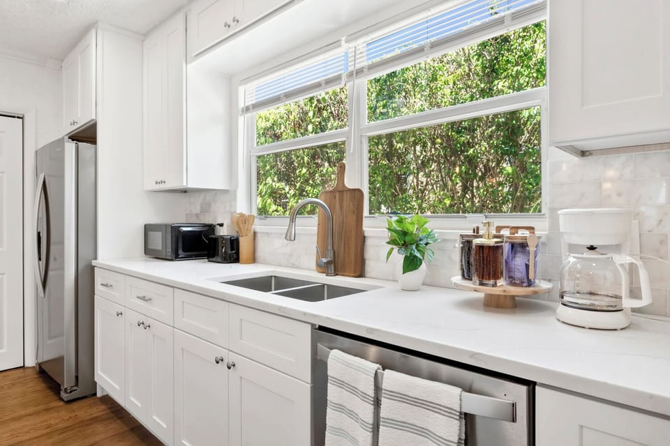 Discover the fully-equipped kitchen where culinary dreams come true.