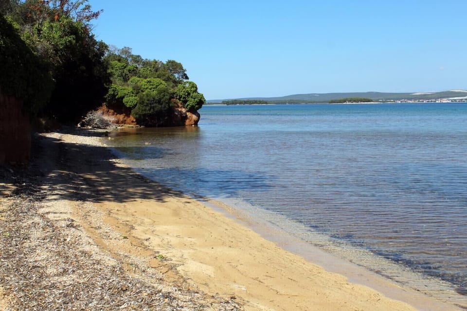 Nearby beaches