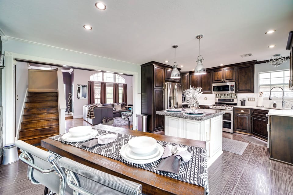 Dining Area & Kitchen | 1st Floor