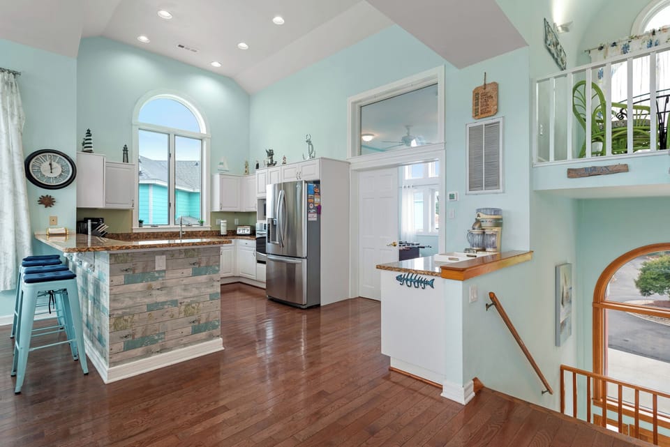M366: Tickled Pink | Top Level Kitchen