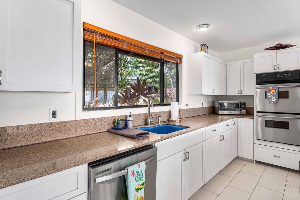 Prepare your favorite meals in the spacious and well-equipped kitchen.