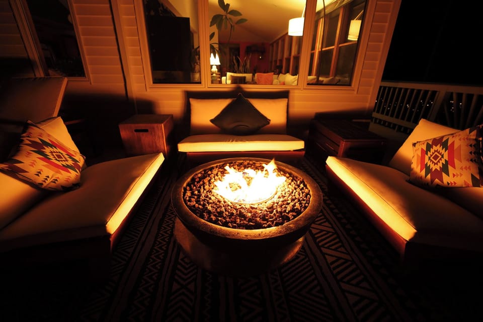 Large Deck w/multiple seating areas, adjustable awning & propane fire pit