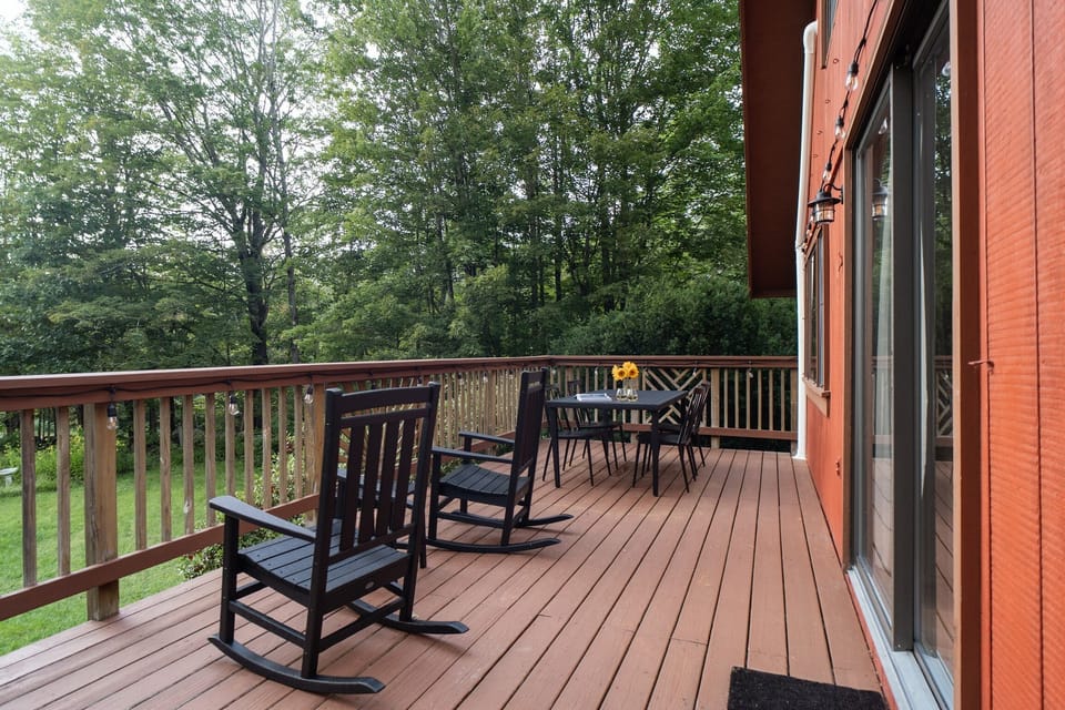 Outdoor dining area