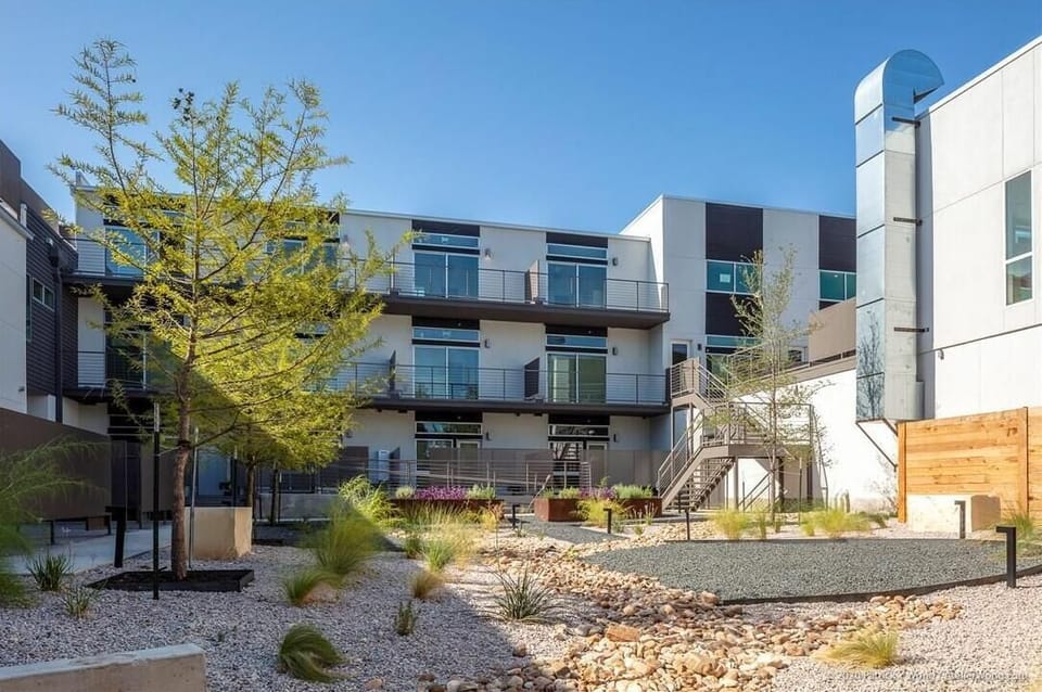 Exterior Court yard area